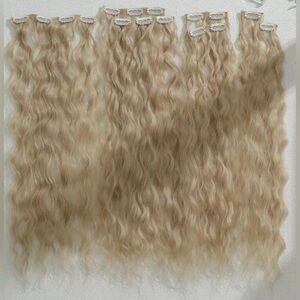 Natural Curly Ash light Blonde Volumizing beautiful Hair extesnsions Set 24 in